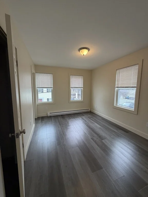 11 Exchange Ct, Waltham