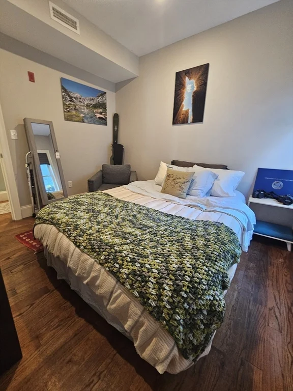 77 South St, Jamaica Plain