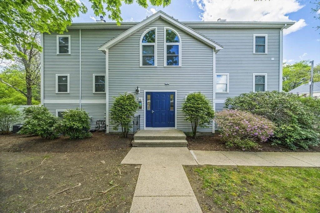 11 Marion St, Roslindale