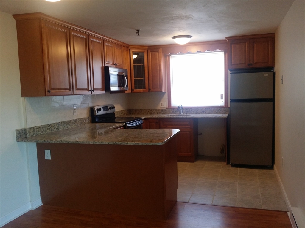 115 W Squantum St, North Quincy