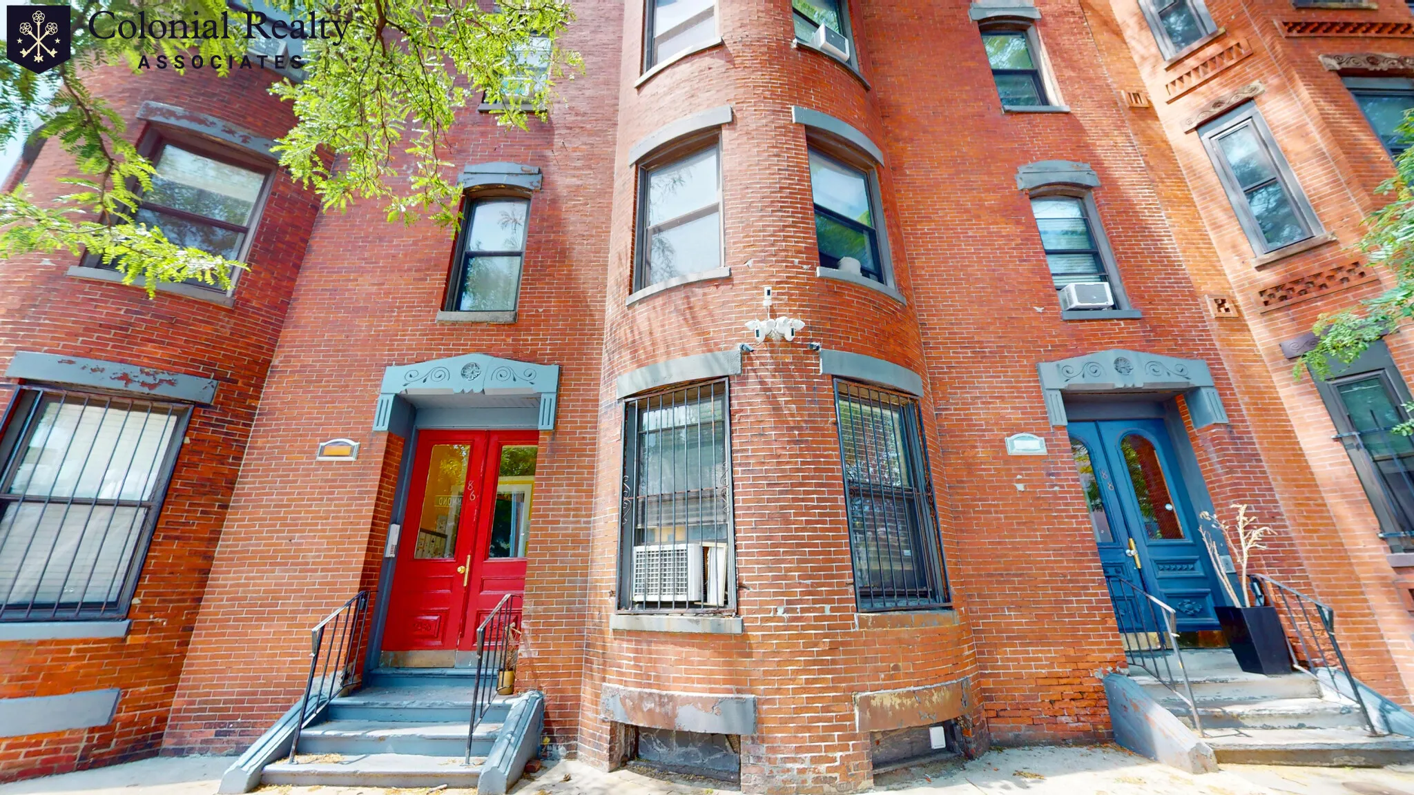 88 Hammond St, Roxbury