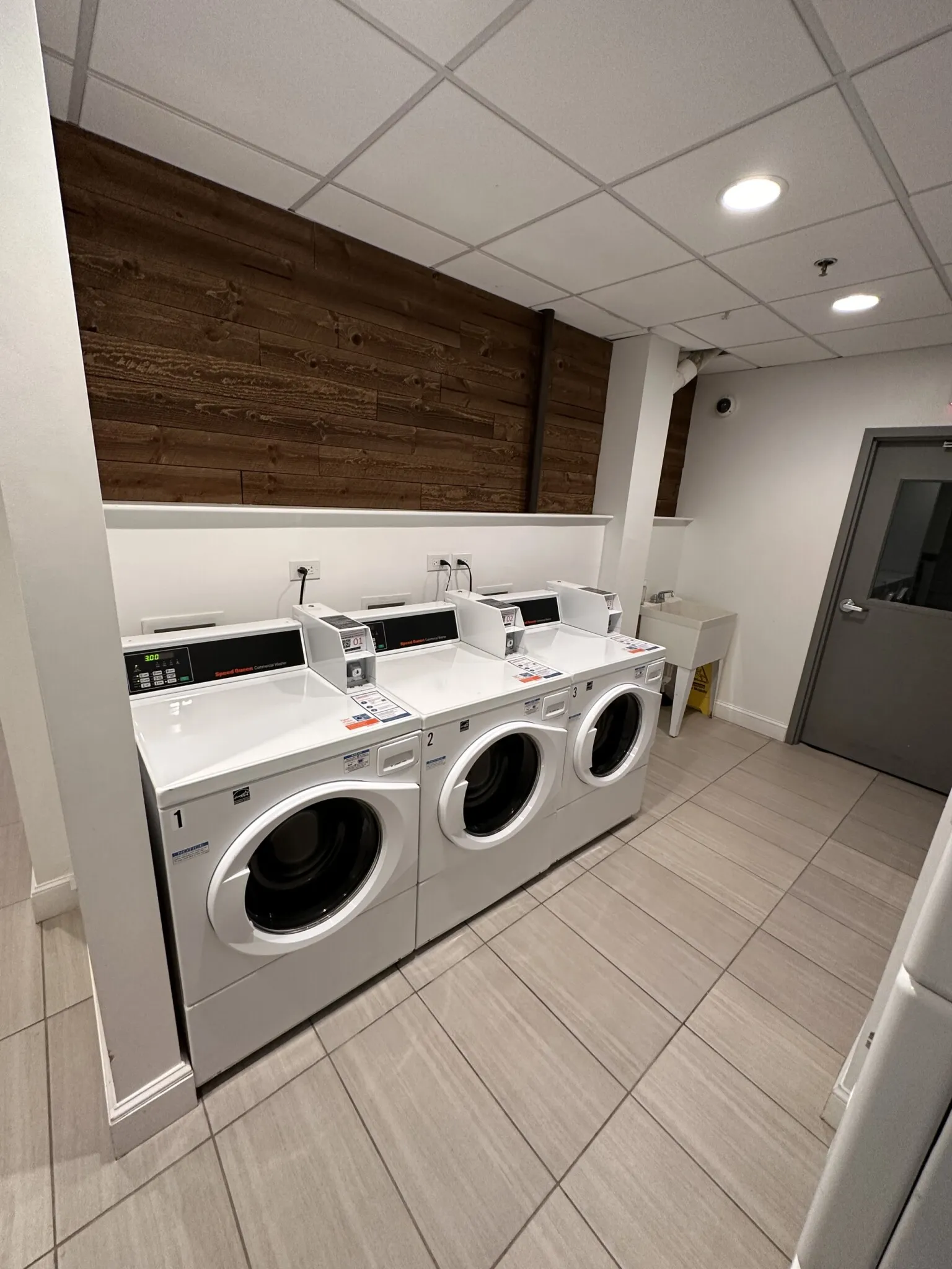 829 Beacon St, Fenway