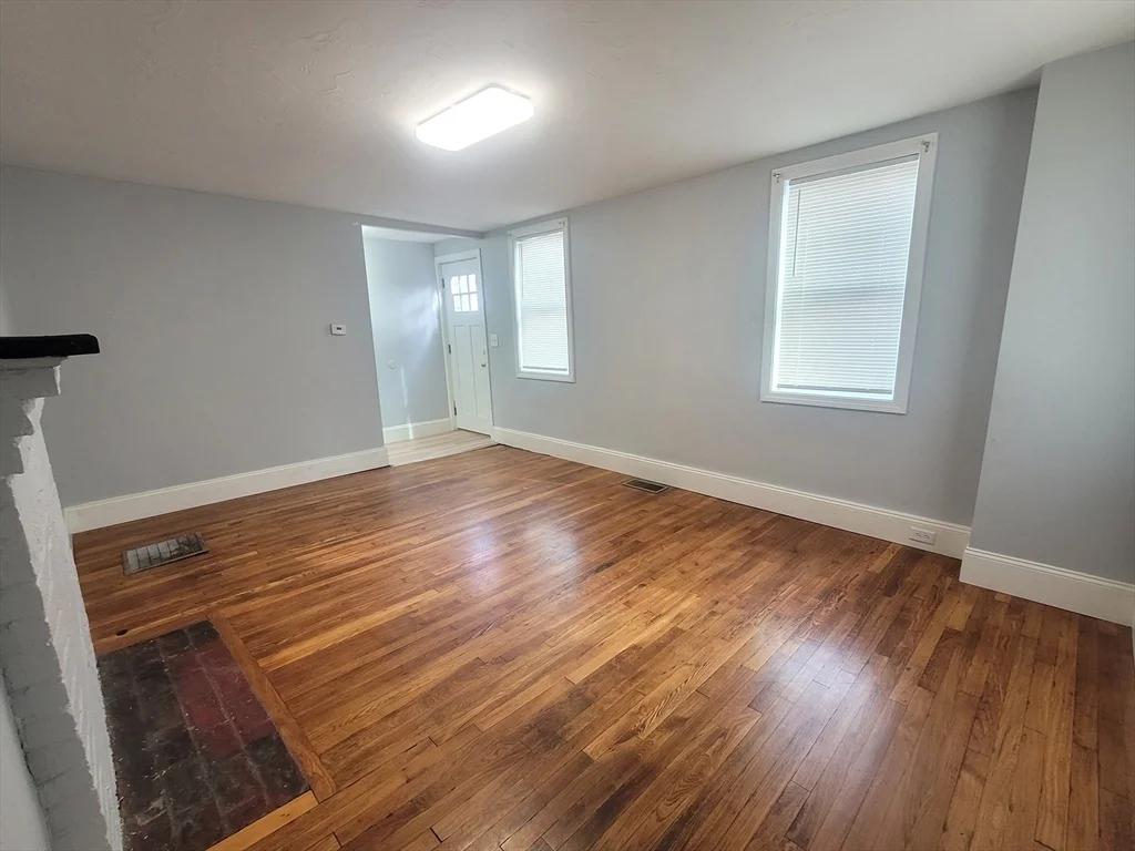 237 Colburn St, Dedham