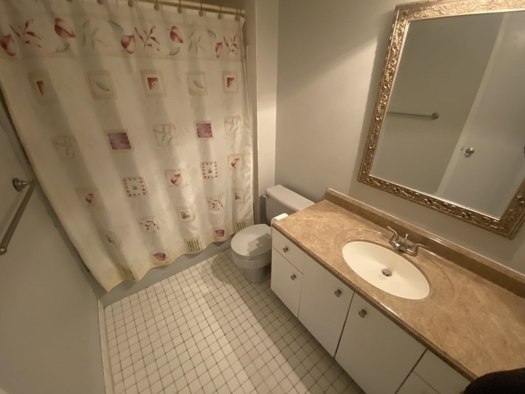 362 Neponset St, Canton