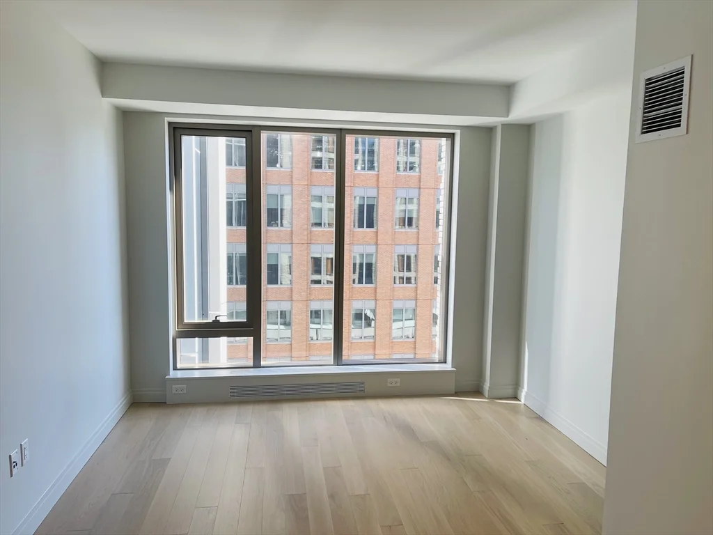 135 Seaport Blvd, Seaport District