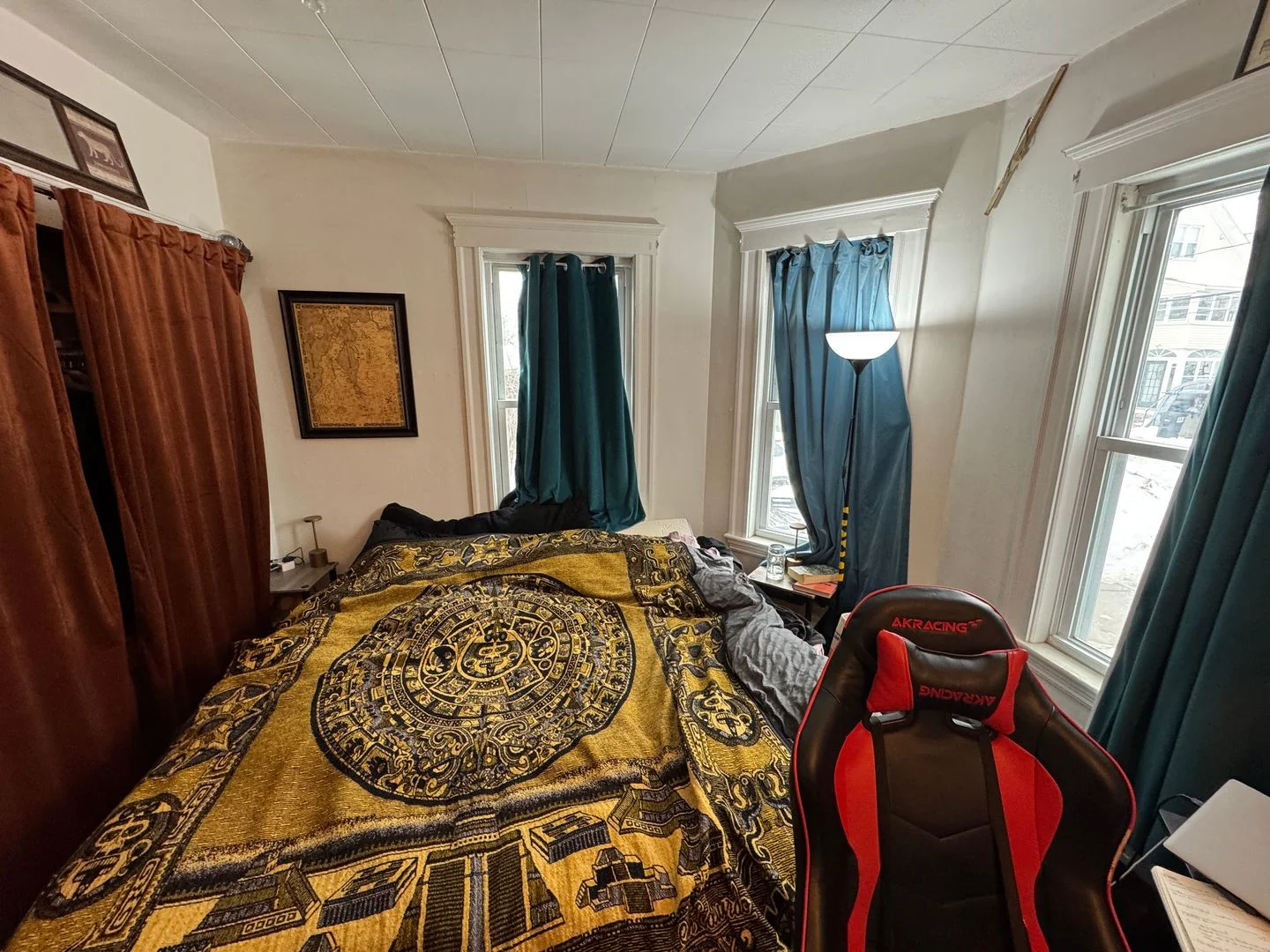 9 Burnham St, Tufts