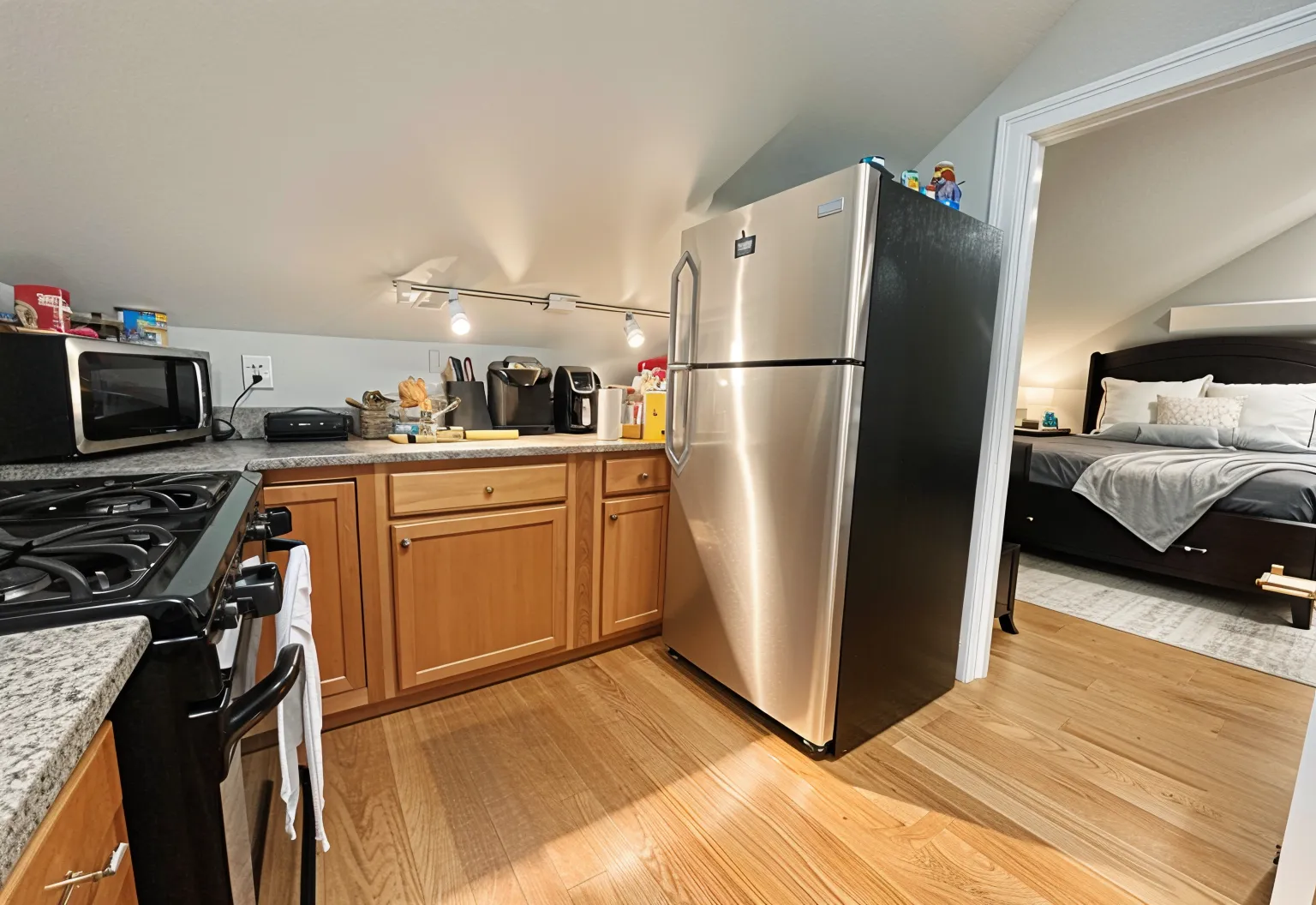 21 Chestnut Hill Ave, Brighton