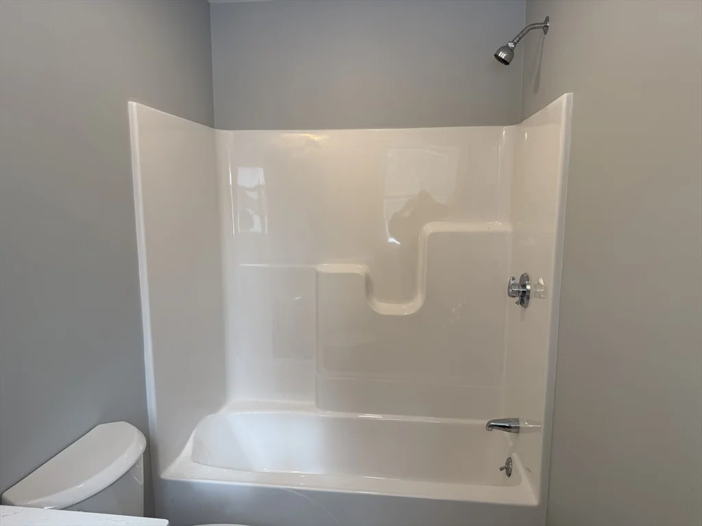 15 Kashmir's Way, Middleboro