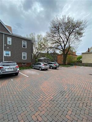 90 Holland St, Davis Square