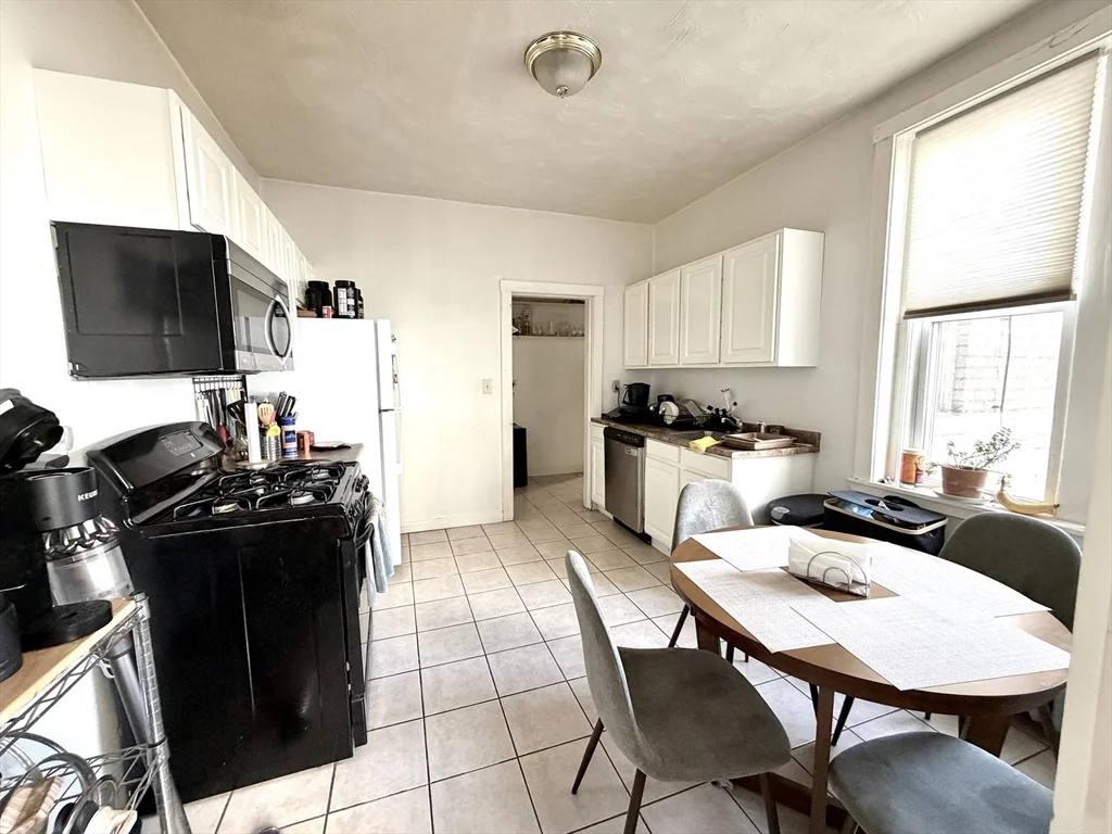 7 Devotion St, Coolidge Corner