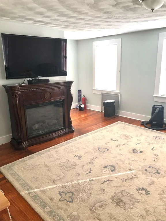 20 Beacon St, Winthrop