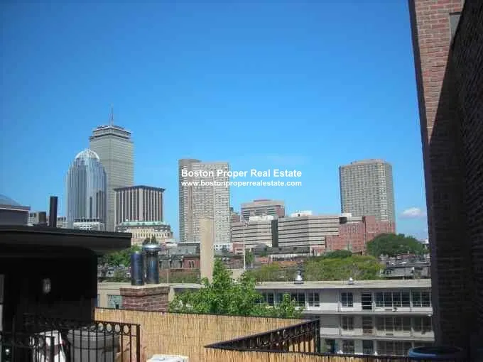 28 Montgomery St, South End