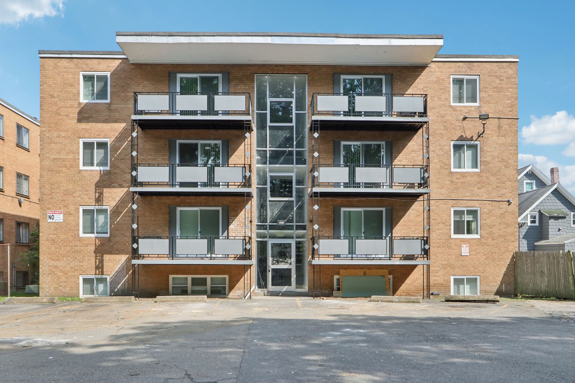 1045 River St, Hyde Park