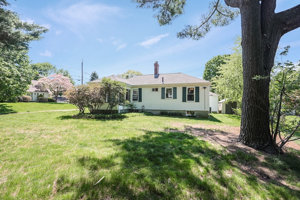 60 Verndale Ave, Attleboro