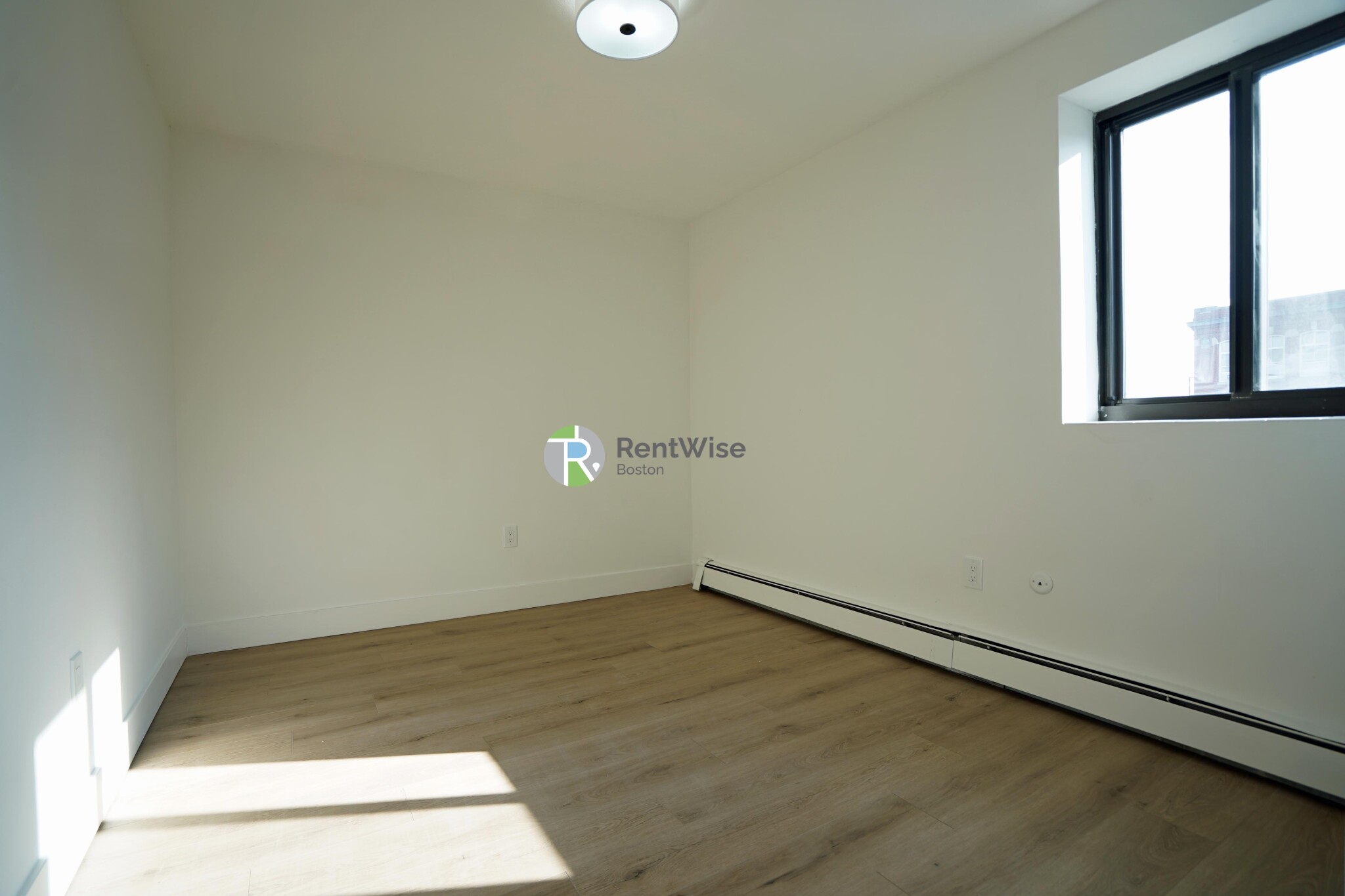 745 East 6th St, South Boston