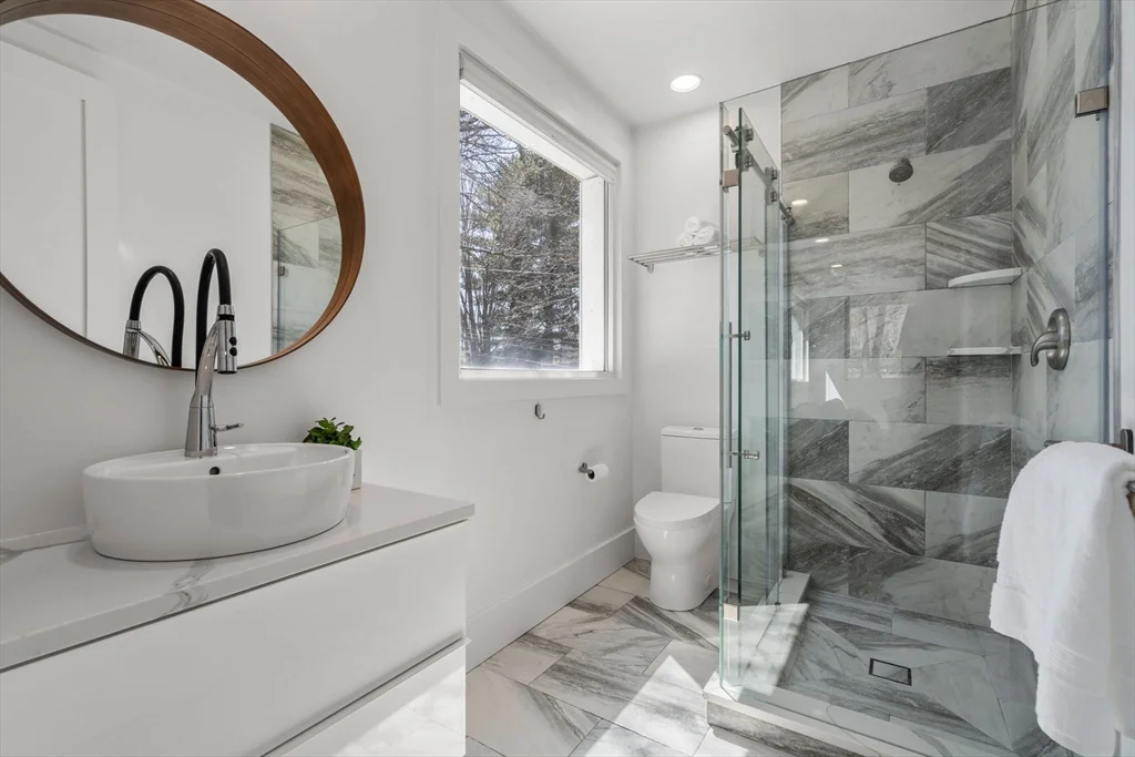 30 Whipple Rd, Lexington