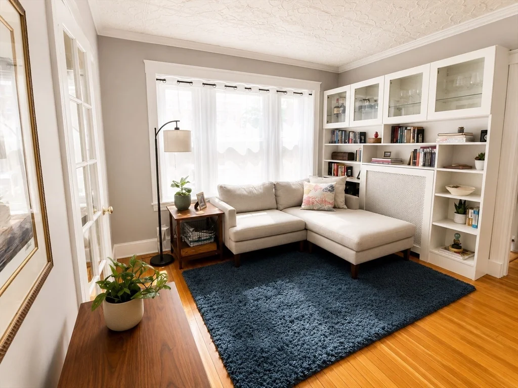 1607 Commonwealth Ave, Brighton