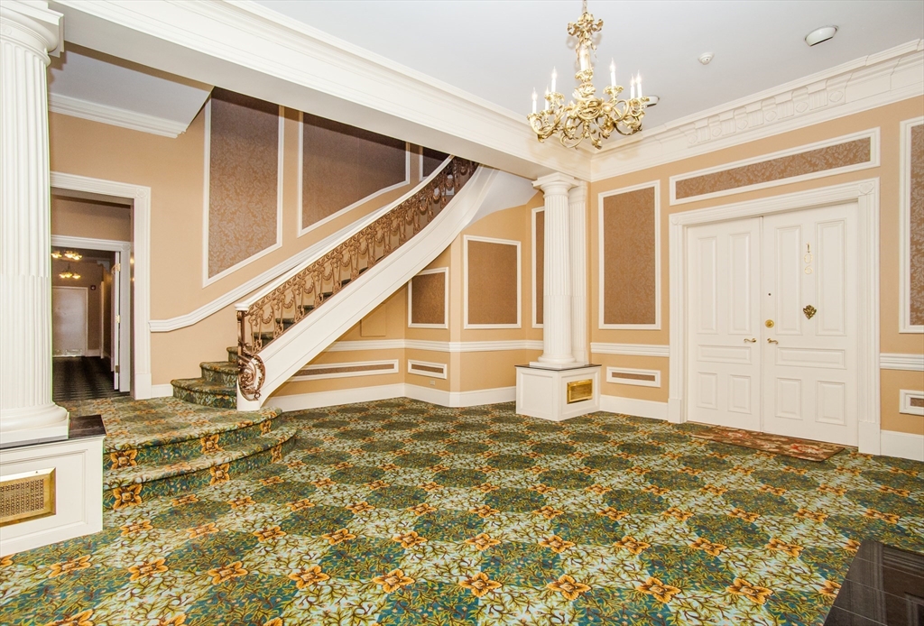 280 Commonwealth Ave, Back Bay