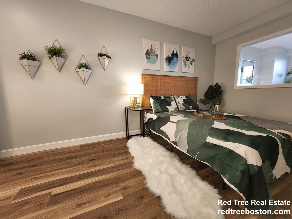 151 Tremont St, Midtown