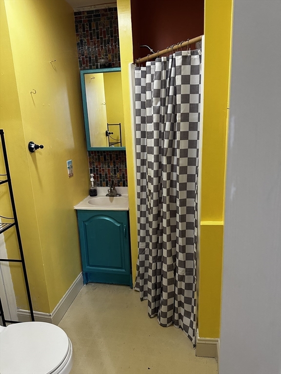 244 Lafayette St, Salem