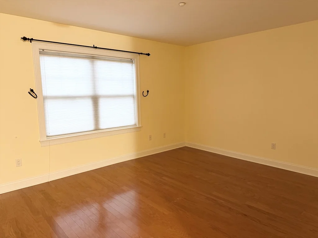 11 Cheriton Rd, West Roxbury