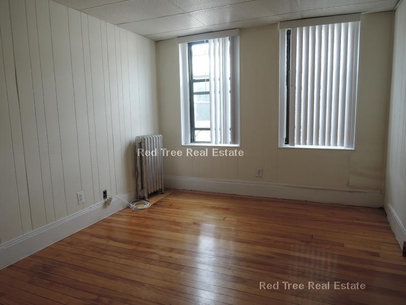 439 Cambridge St, Allston