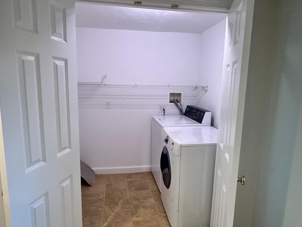 146 Hayden Rowe, Hopkinton