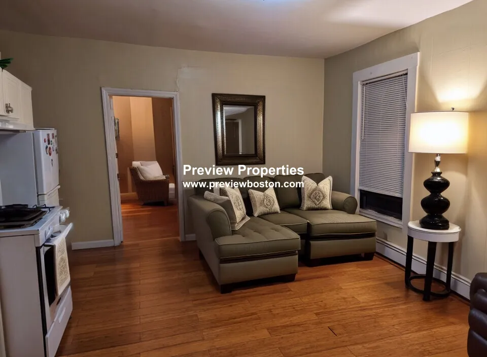 147 Meridian St, East Boston