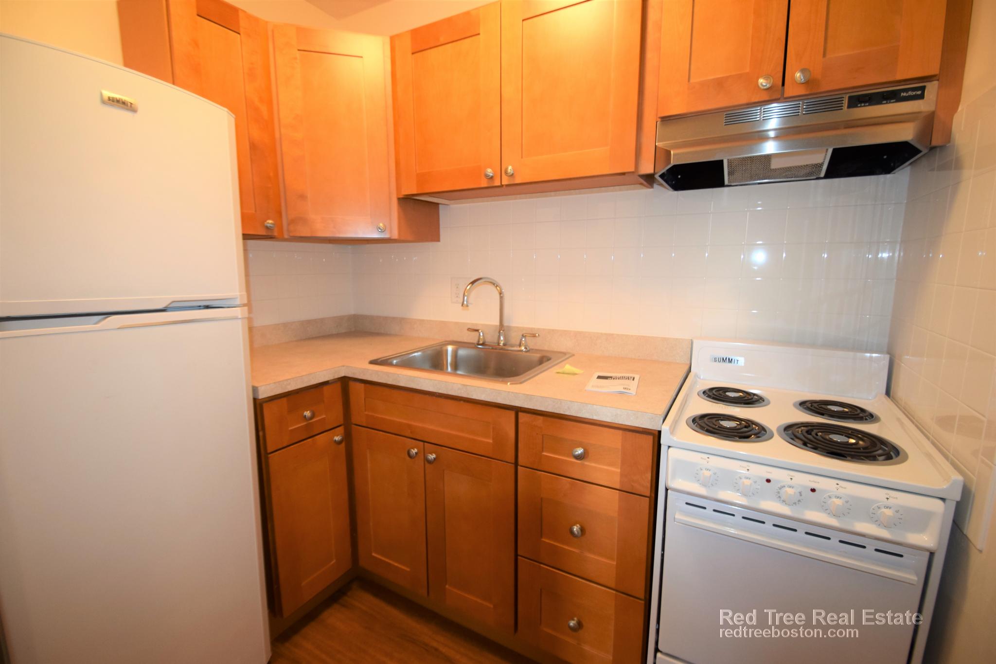 172 North Beacon St, Brighton