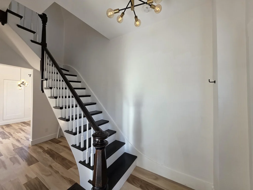 84 Dudley St, Medford