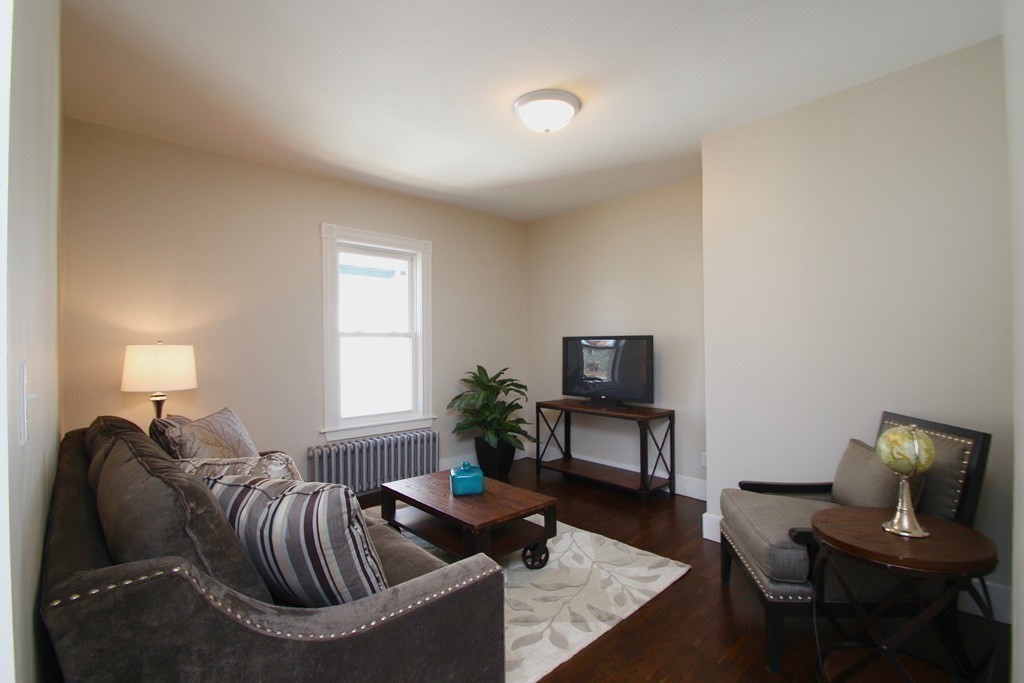 20 Tennyson St, Magoun Square