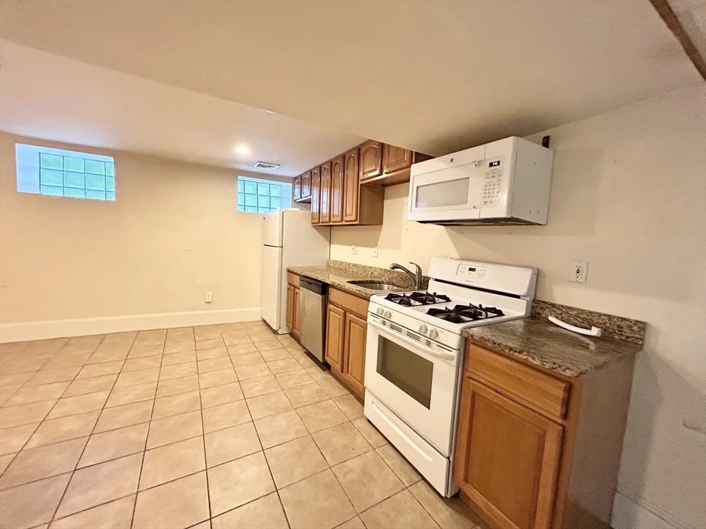 1568 Tremont St, Mission Hill