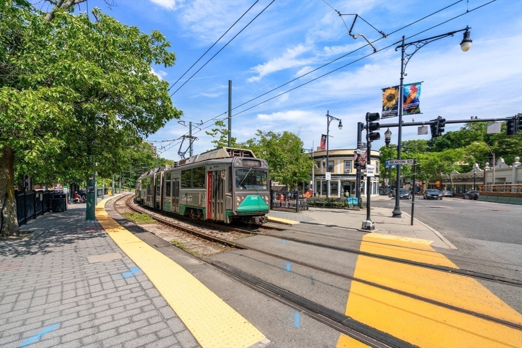 1600 Beacon St, Brookline