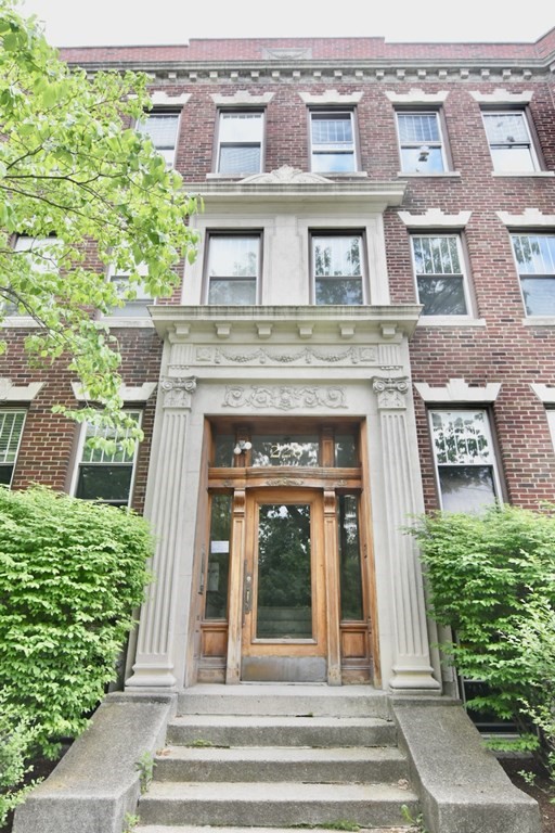 226 Jamaicaway, Jamaica Plain