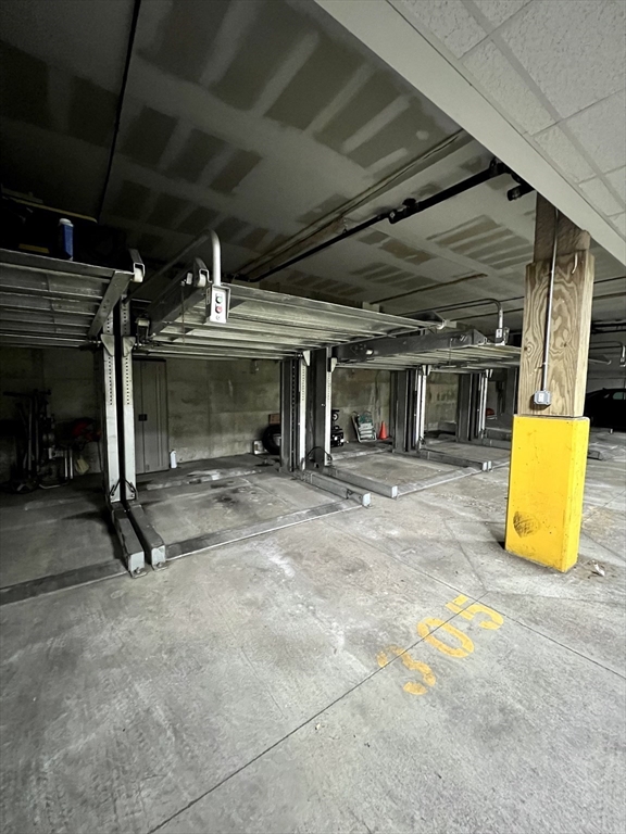 616 E 4th St, South Boston