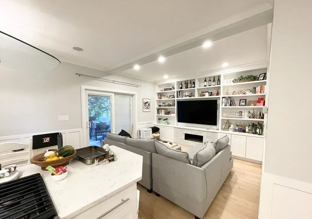 108 Buttonwood, Boston