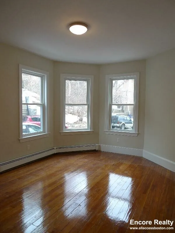 12 Wensley St, Mission Hill