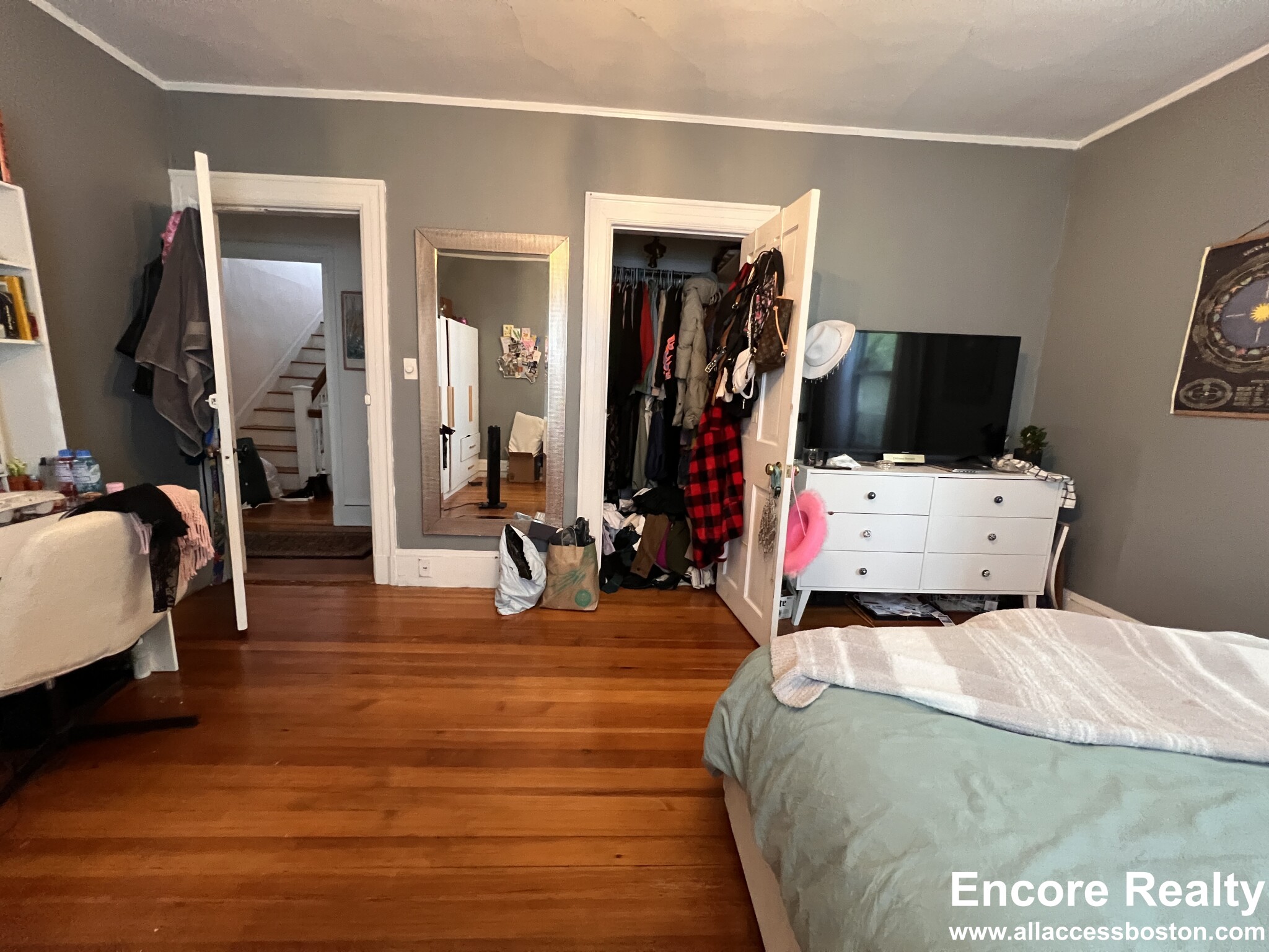 9 Kenwood St, North Brookline