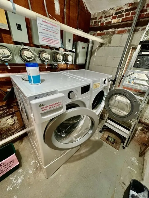 66 Telegraph St, South Boston