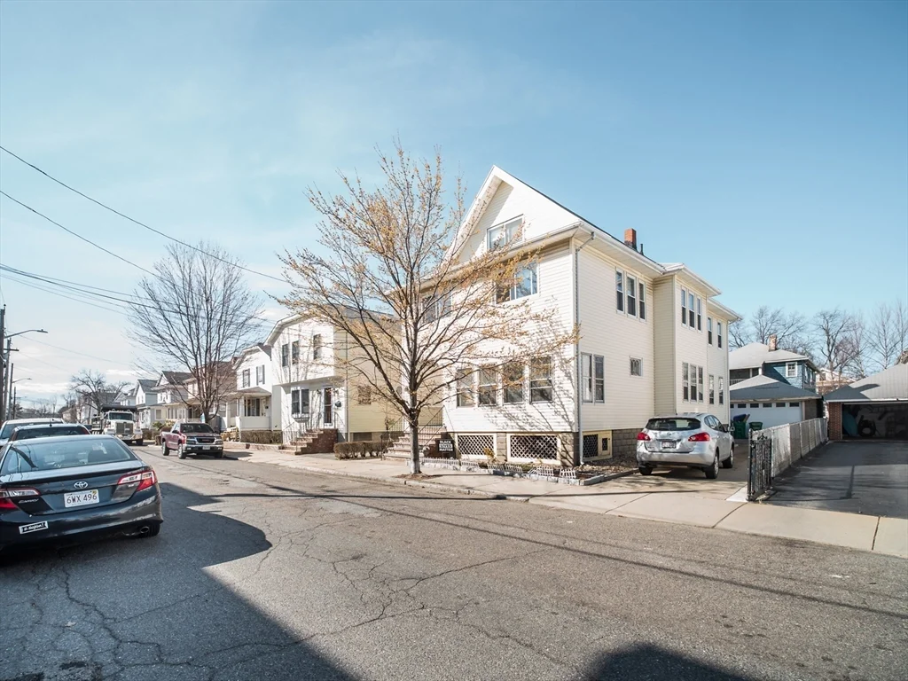 99 Second St, Medford