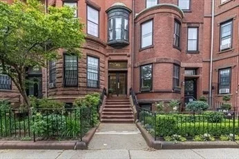 371 Beacon, Back Bay