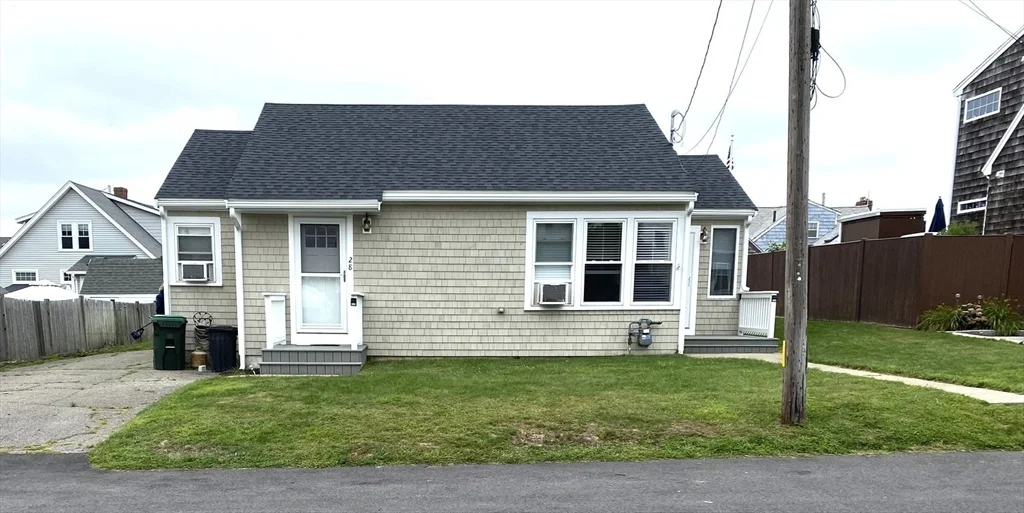 28 Constitution Rd, Marshfield