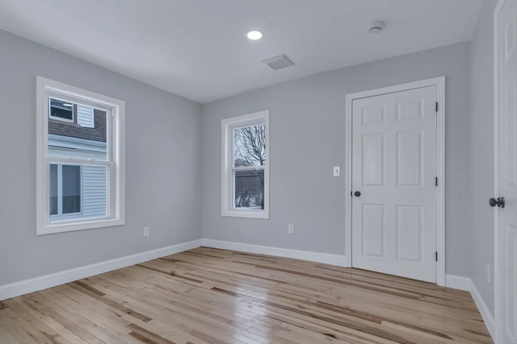 73 Walnut St, Dedham