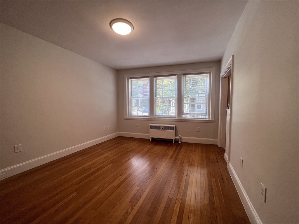 353 Harvard, Mid-Cambridge