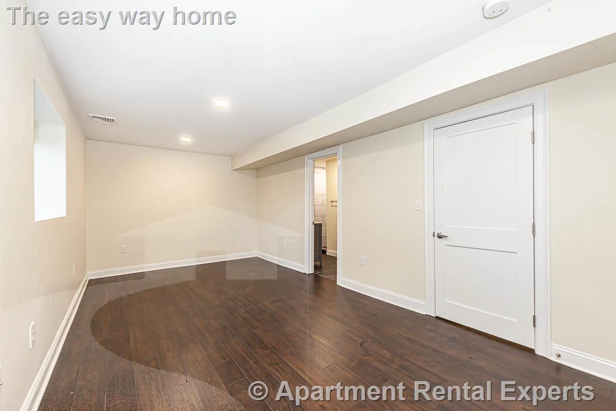 48 Caldwell Rd, Waltham