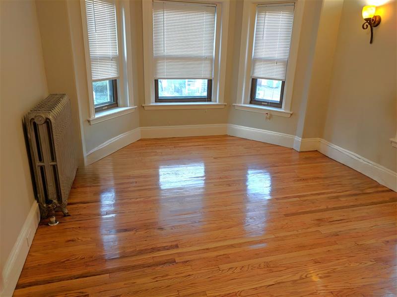 900 Massachusetts Ave, Riverside