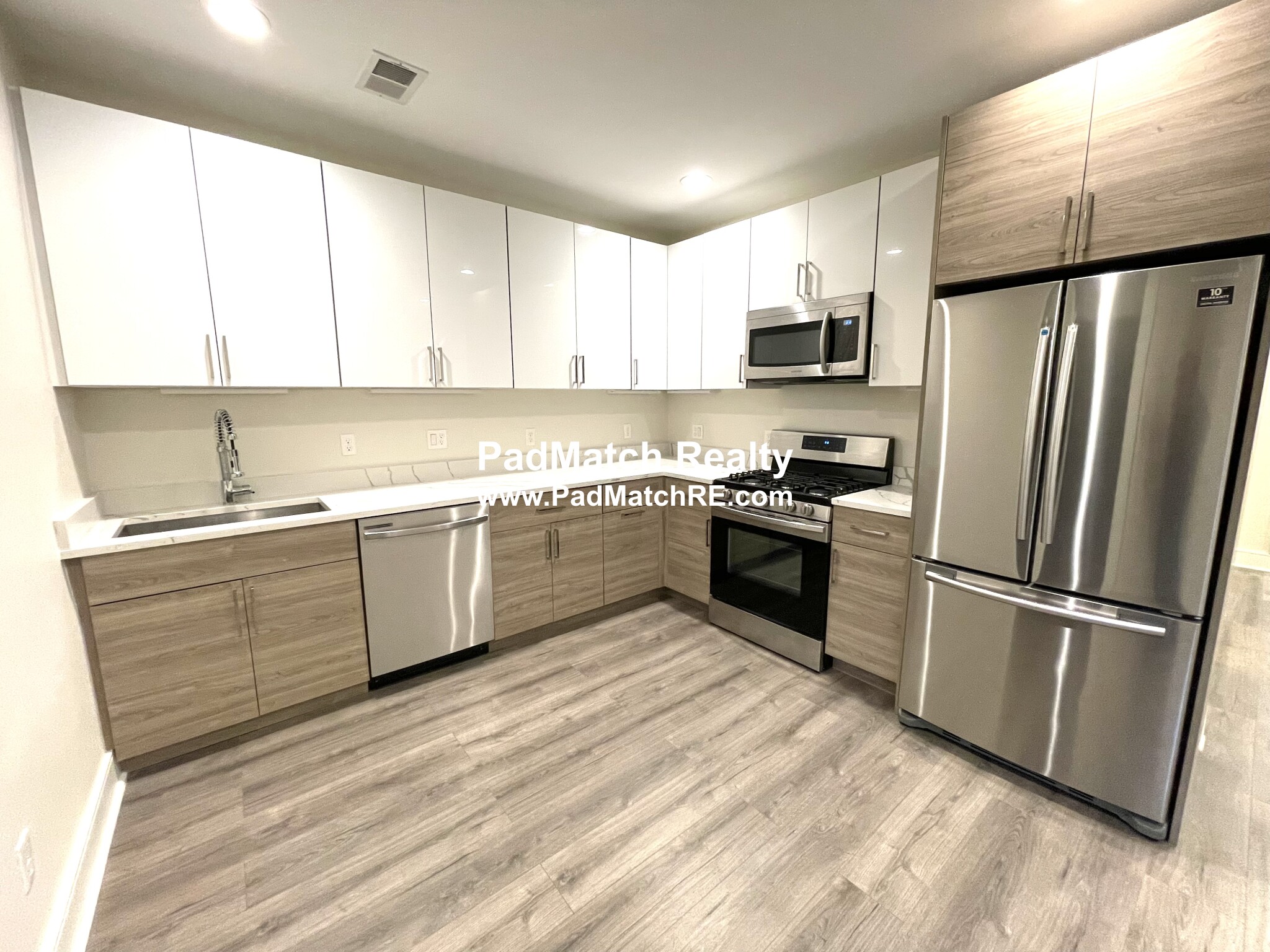 64 Chelsea St, East Boston