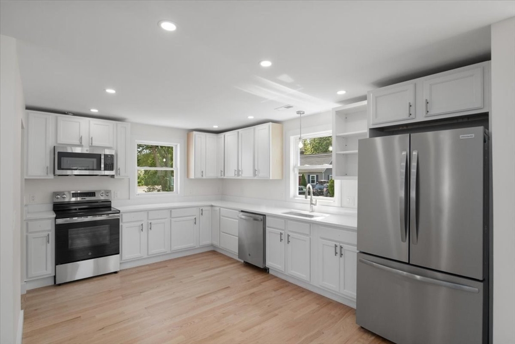 3 Cummings Cir, Randolph