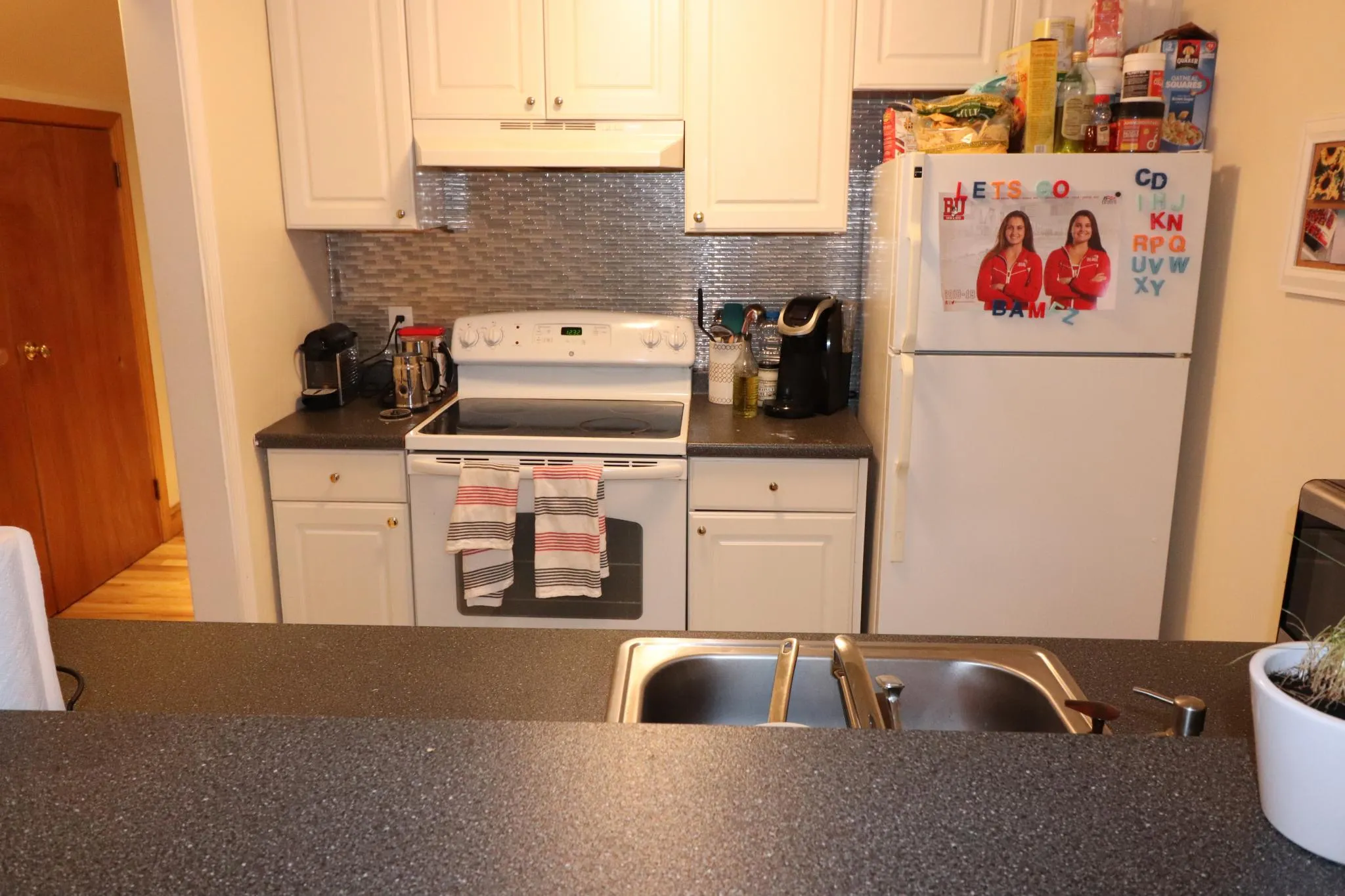 94 Pleasant St, North Brookline