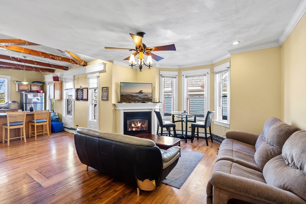 18 Gaston St, Roxbury